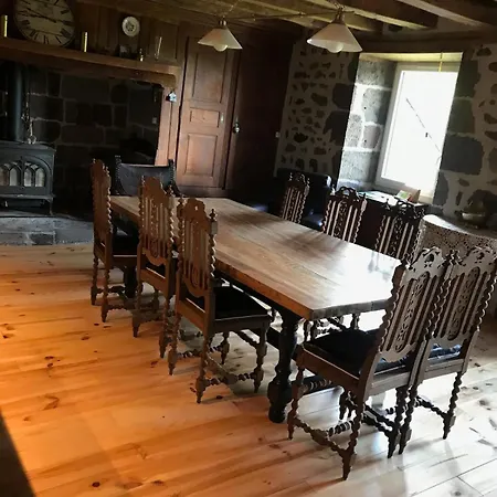 ヴィラ La Ferme Du Liaumiers Saint-Cirgues-de-Jordanne